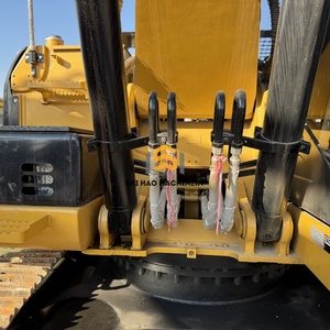 การขนส่งที่ประหยัดและไร้ค่าใช้จ่าย รถขุดดินมือสองทรงพลัง Caterpillar 20 ตัน CAT320D2 รถขุดไฮดรอลิกมือสอง - Product Image 5