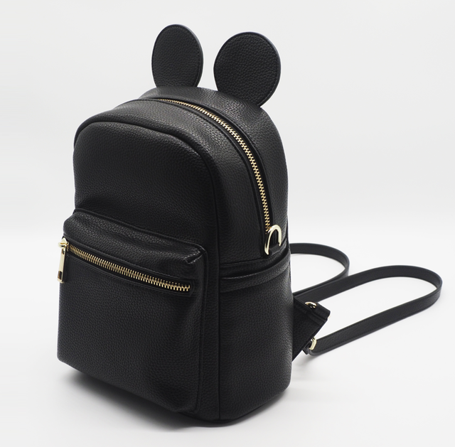 2024 Designer Lady High Quality Handmade Cow Leather Backpack for Women with Pefect Metal