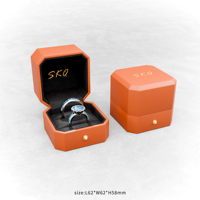 Boîte extérieure en carton d'emballage cadeau de la Saint-Valentin Boîte en cuir à lumière LED Boîte de mariage en plastique pour coupleurs de luxe