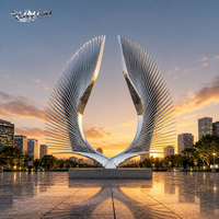 Grande sculpture d'extérieur en acier inoxydable, ailes d'ange miroir, lame abstraite, pour place publique, monument, art architectural, fabrication sur mesure