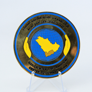 Medalla Personalizada de Aleación de Zinc Chapada en Oro - Conmemorativa con Mapa de GCC, Temática Deportiva, Metal Pulido Ecológico - Product Image 4