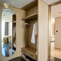 Meubles en panneaux de bois massif durables et écologiques modernes, personnalisés pour les chambres et salons d'hôtels cinq étoiles, garantie de 3 ans