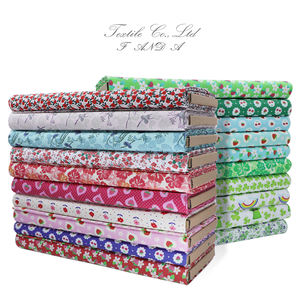 قماش بنقشة الفراولة للبيع بالجملة، لفات قماش قطن 100%، نسيج قطني عضوي مطبوع على شكل رول - Product Image 1