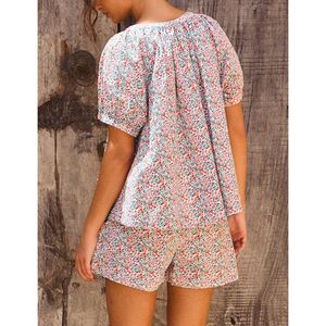 Ensemble de pyjama floral pour femmes, 2 pièces, haut boutonné, short doux, vêtements de nuit avec poches - Product Image 4