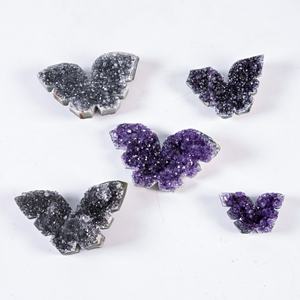 Vente en gros de grappes d'améthyste naturelle de haute qualité, grappes de géodes brutes violettes en forme de papillon, cristaux artisanaux pour la décoration Feng Shui - Product Image 2