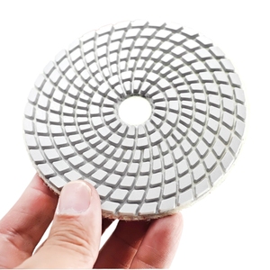 Reçine Bağlı Esnek El Tipi Elmas Parlatma Pedi Taş Mermer Kuvars Islak Taşlama İçin OEM Mevcut Kaba-Orta-İnce Kum - Product Image 1