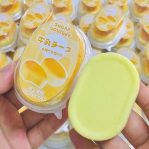 Jouet Squishy Kawaii Mini Gâteau au Fromage en PU à Remontée Lente, Balle Anti-Stress Parfumée et Douce pour Enfants - Product Image 1