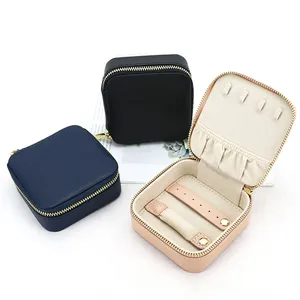 2019 Hot selling mini jewelry box genuine leather necklace organizer travel jewelry case for women