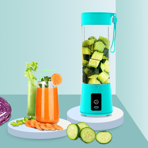 Mini vaso exprimidor de 400 ml, licuadora portátil recargable por USB con cinco cuchillas para hacer batidos de frutas - Product Image 4