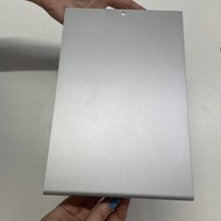 Kit d'outils de retrait de bandes adhésives pour extensions de cheveux naturels avec grattoir, dissolvant de bandes adhésives électriques et planche de manipulation métallique