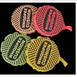 Funny Whoopee coussin blague jouets blagues magiques tour blague jouer jouets Halloween auto-gonflant poisson d'avril pet fabricant de bruit - Product Image 5
