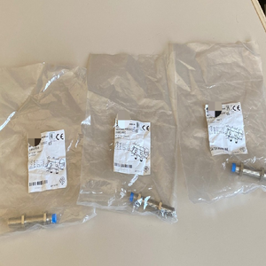 Controlador PLC IME12-04NPPZC0SS27 1056068 Sensor de Inducción M9U 1875 - Product Image 1