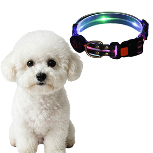 ปลอกคอสัตว์เลี้ยงแบบนุ่มลายทางเรืองแสง LED ทำจากไนลอน PVC ตกแต่งด้วยริบบิ้น ชาร์จ USB ได้ เป็นมิตรกับสิ่งแวดล้อม ปลอกคอป้องกันสำหรับสุนัข - Product Image 1