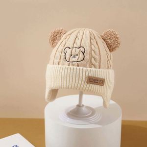 Gorro de Punto con Forma de Osito, Lindo y Unisex, para el Invierno Coreano, Protector de Orejas, para Bebés y Adultos - Product Image 5