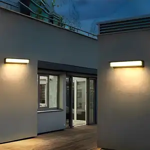 屋外防錆アルミニウム装飾ソーラーウォールライト3000Kウォームホワイト110-220VIP65防水キューブ壁取り付け用燭台外部ガーデンランプ