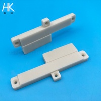 Base étagée en nitrure d'aluminium (AlN) usinée sur mesure par CNC avec tolérance stricte pour l'emballage de semi-conducteurs