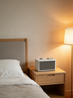 En gros Enceinte Rétro à Chargement Sans Fil 15W, Batterie 1500mAh, avec Bruit Blanc, TF, AUX, USB V5.4 pour la Maison, le Bureau et le Bureau de Travail