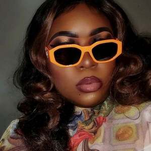 Gafas de Sol Cuadradas Poligonales Rojas y Naranjas con Marco Pequeño y Protección UV400, Diseño Vintage de Moda con Logotipo Personalizado, Gran Venta 2021 - Product Image 3