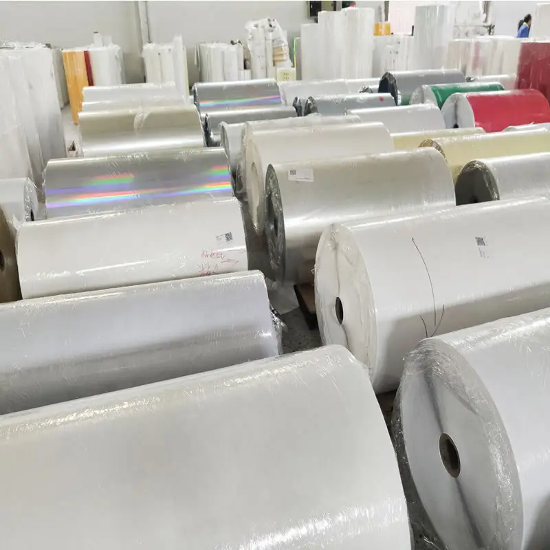 Eigenlieben Tintenstrahlpapier-Etikettendrucker Rolle Etikettenaufkleber glänzend Pp auf Rolle Fabrik direkt weiß wasserdicht Shenzhen Industrievinyl
