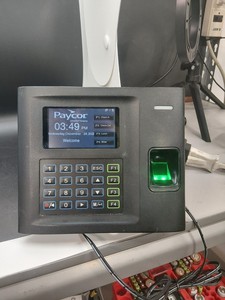 Reloj biométrico de control de asistencia PLC us10c Paycor, tal como está (no estoy seguro sobre la configuración) Profesional - Product Image 1