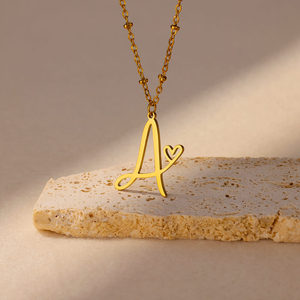 Collar de Acero Inoxidable Chapado en Oro de 18K, Resistente al Agua <span class=keywords><strong>y</strong></span> al Deslustre, con Colgante de Corazón con Letras de la A a la Z, Joyería de Moda, Venta al Por Mayor - Product Image 4