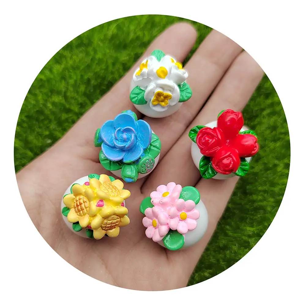 New Novelty Colorful Potted Flower Resin Ornaments Miniature Mini Artificial Flower Plants In Pots For Holiday Party Decor