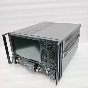 เครื่องวิเคราะห์เครือข่ายไมโครเวฟ Keysight N5242B PNA-X 4 พอร์ต 10 MHz ถึง 26.5 GHz มือสอง - Product Image 3