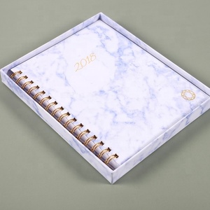 Planificateur de <span class=keywords><strong>budget</strong></span> d'étudiant d'école de taille A5 de luxe couverture rigide personnalisée d'impression polychrome avec reliure et boîte de spirale de bobine d'or - Product Image 2