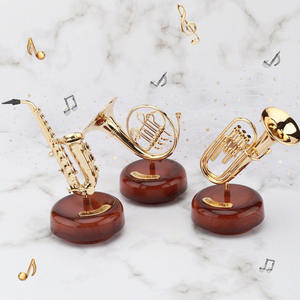 Boîte à musique élégante de style occidental pour instruments d'orchestre, saxophone, vente en gros - Product Image 1