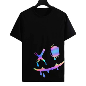 T-Shirt a manica corta incandescente per la <span class=keywords><strong>notte</strong></span> con Logo personalizzato all'ingrosso, girocollo nero con stampa riflettente oversize per gli uomini - Product Image 3