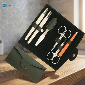 Kit d'outils professionnels pour le soin des ongles, étui en cuir synthétique comprenant 6 articles, sac portable, style classique - Product Image 5