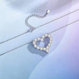 S925 collana con ciondolo a cuore scavato in argento puro per le donne; Lusso leggero con un alto senso <span class=keywords><strong>di</strong></span> stile accessorio per la clavicola - Product Image 2
