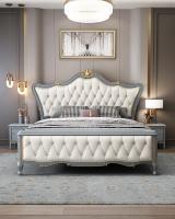 Cama Matrimonial Moderna de Lujo Tapizada en Cuero con Diseño Tufted, Estructura de Madera de Roble Macizo con Tallado Dorado, Muebles Ecológicos para Dormitorio