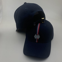 Vente en gros de casquette de baseball personnalisée de couleur unie pour femmes casquette de baseball d'extérieur de couleur unie casquette de baseball avec logo en métal personnalisé