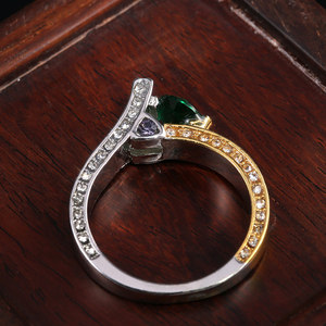 Anello moderno in pietra blu per donna, design scintillante intarsiato, gioielli eleganti e alla moda - Product Image 3