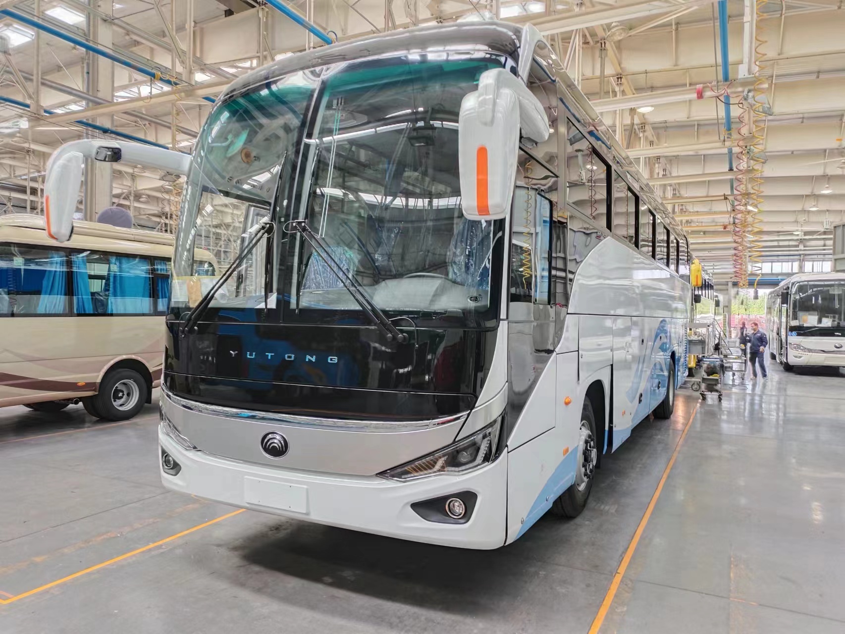 2023 ZK6128H Bus - 51 Passenger Seats for Public Transport