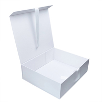Boîte cadeau rigide en carton recyclable durable avec fermeture magnétique blanche de luxe, personnalisée avec logo en relief