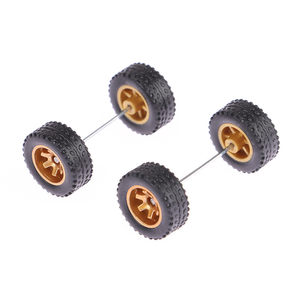 Op maat gemaakte gouden hars-metalen 1:64 schaalmodel auto wielen en banden met beweegbare onderdelen, milieuvriendelijk materiaal - Product Image 6