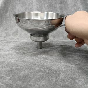 <span class=keywords><strong>Imbuto</strong></span> per Conserve in Acciaio Inox <span class=keywords><strong>a</strong></span> Bocca Larga con Filtro per Barattoli Larghi e Regolari, Utensile da Cucina - Product Image 2