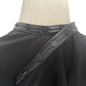 Mantella da Barbiere Professionale <span class=keywords><strong>Unisex</strong></span> con Bottoni a Pressione Regolabili, Logo Personalizzabile, Nera, per Salone di Bellezza e Parrucchiere - Product Image 3