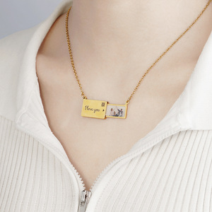Colliers avec pendentif en acier inoxydable personnalisé avec impression <span class=keywords><strong>photo</strong></span>, médaillon coulissant, enveloppe <span class=keywords><strong>photo</strong></span> extractible avec message pour les fêtes - Product Image 5