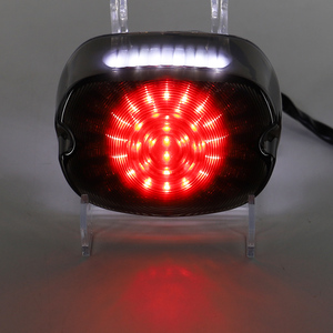<span class=keywords><strong>Feu</strong></span> arrière à LED pour frein de moto, clignotant arrière fumé Plug and Play pour Harley Davidson Dyna Road <span class=keywords><strong>King</strong></span> Glide Electra - Product Image 5