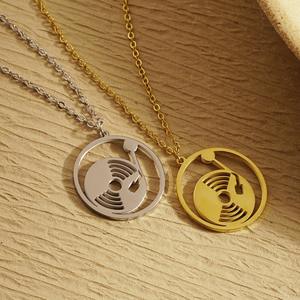 Collar con colgante de instrumento Musical creativo, joyería para mujer, collar con colgante de violín y piano de guitarra de acero inoxidable - Product Image 4