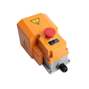 Interruptor de pedal LTH 1/6 con botón de parada de emergencia 1NO1NC IP65 para máquinas de corte y plegado - Product Image 2