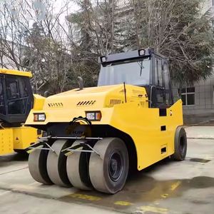 Rodillo Compactador de Carreteras Nuevo de Marca Líder, 16 Toneladas, 10 Toneladas, Hidráulico, Phenunatic LTP1016H con Motor Cummins 4Bt3.9 - Product Image 1