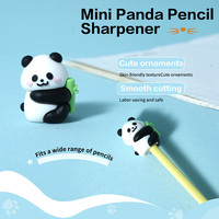 Ensemble de papeterie mignon Panda 7 pièces, kit de fournitures scolaires Kawaii avec étui à crayons transparent, stylo gel, ruban correcteur, taille-crayon, cadeau