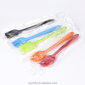 Commercio all'ingrosso piccola cucina in Silicone imbastitura spazzola per uso alimentare Barbecue strumento per <span class=keywords><strong>la</strong></span> crema di pane pasticceria taglio - Product Image 3