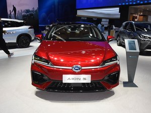 AION <span class=keywords><strong>S</strong></span> 2020 630KM Charm Max, voiture électrique d'occasion de haute qualité, cinq portes, cinq sièges, sièges en cuir - Product Image 1