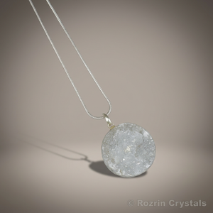 Pendentif disque en jade semi-précieux à trois pierres, cristal Druzy, serti en cercle, style classique, unisexe, pour mariage - Product Image 3
