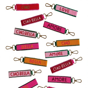 Porte-clés unique en nylon tressé avec mousqueton, broderie perlée, motif alphabet rectangulaire, style simple, durable, meilleur crochet métallique - Product Image 1